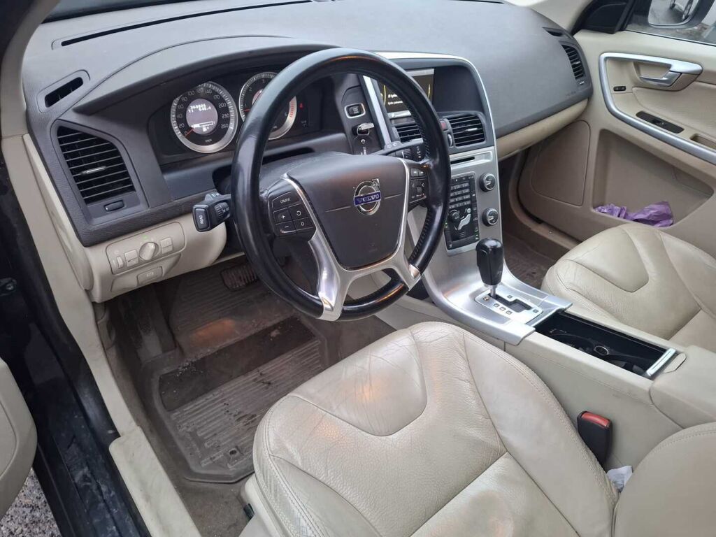 Volvo XC60 2011 Sininen