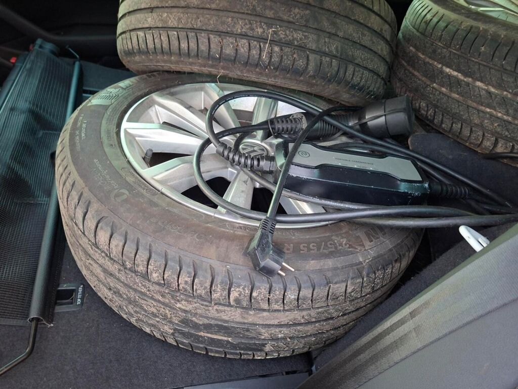 Volkswagen Passat 2018 Valkoinen