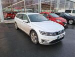 Volkswagen Passat 2018 Valkoinen