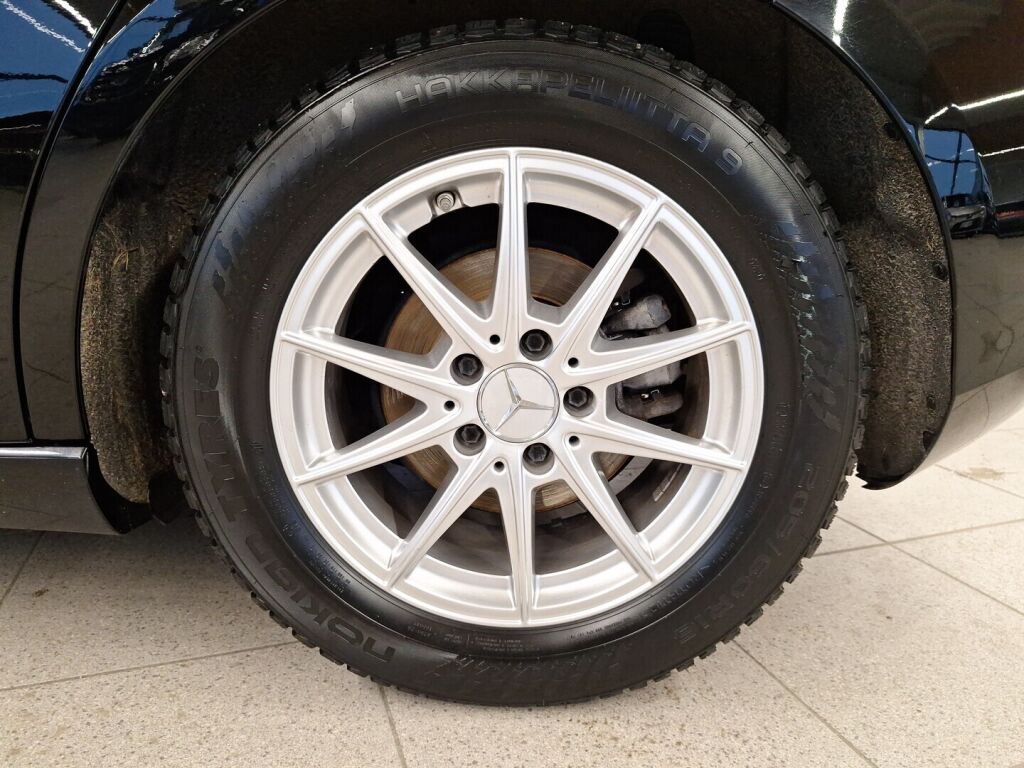 Mercedes-Benz A 2020 Musta