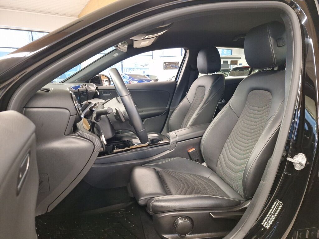 Mercedes-Benz A 2020 Musta