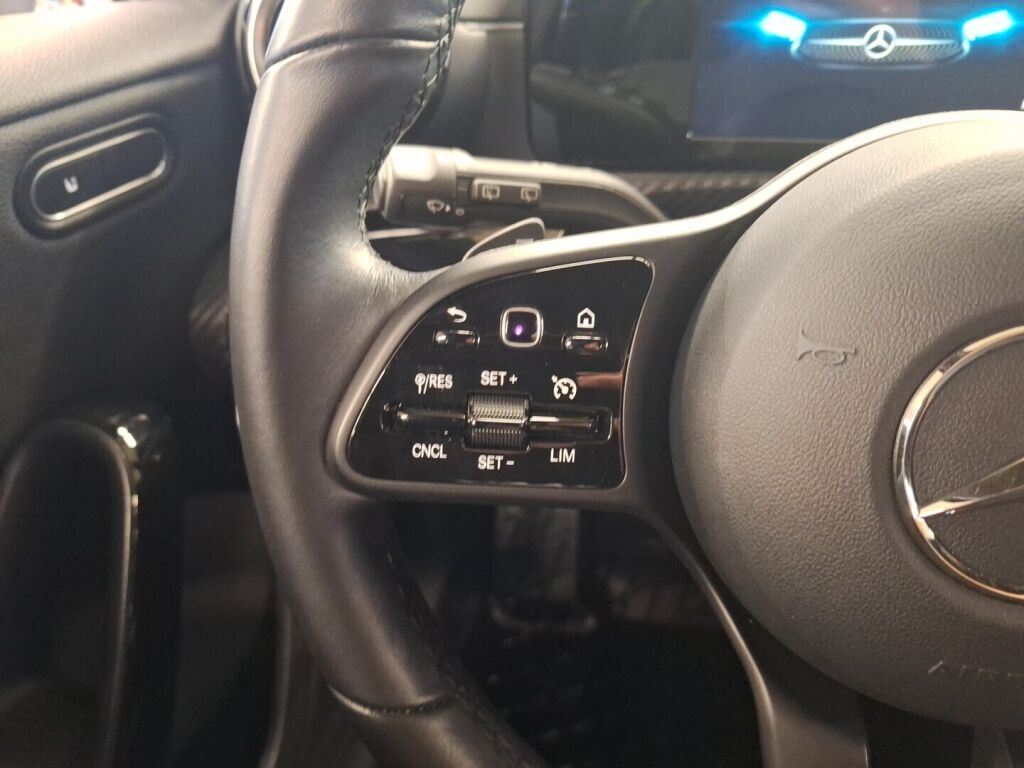 Mercedes-Benz A 2020 Musta