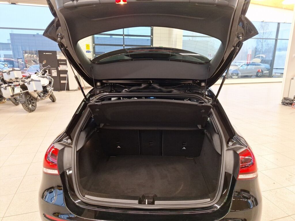 Mercedes-Benz A 2020 Musta