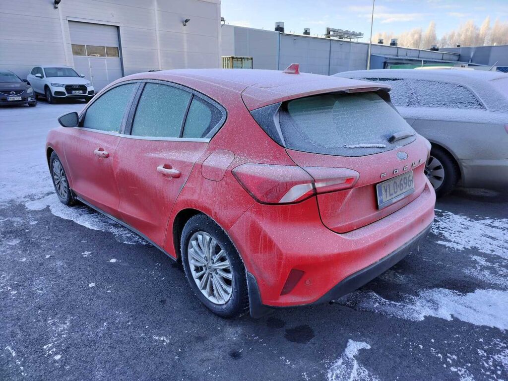 Ford Focus 2020 Punainen