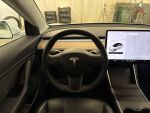 Tesla Model 3 2020 Valkoinen