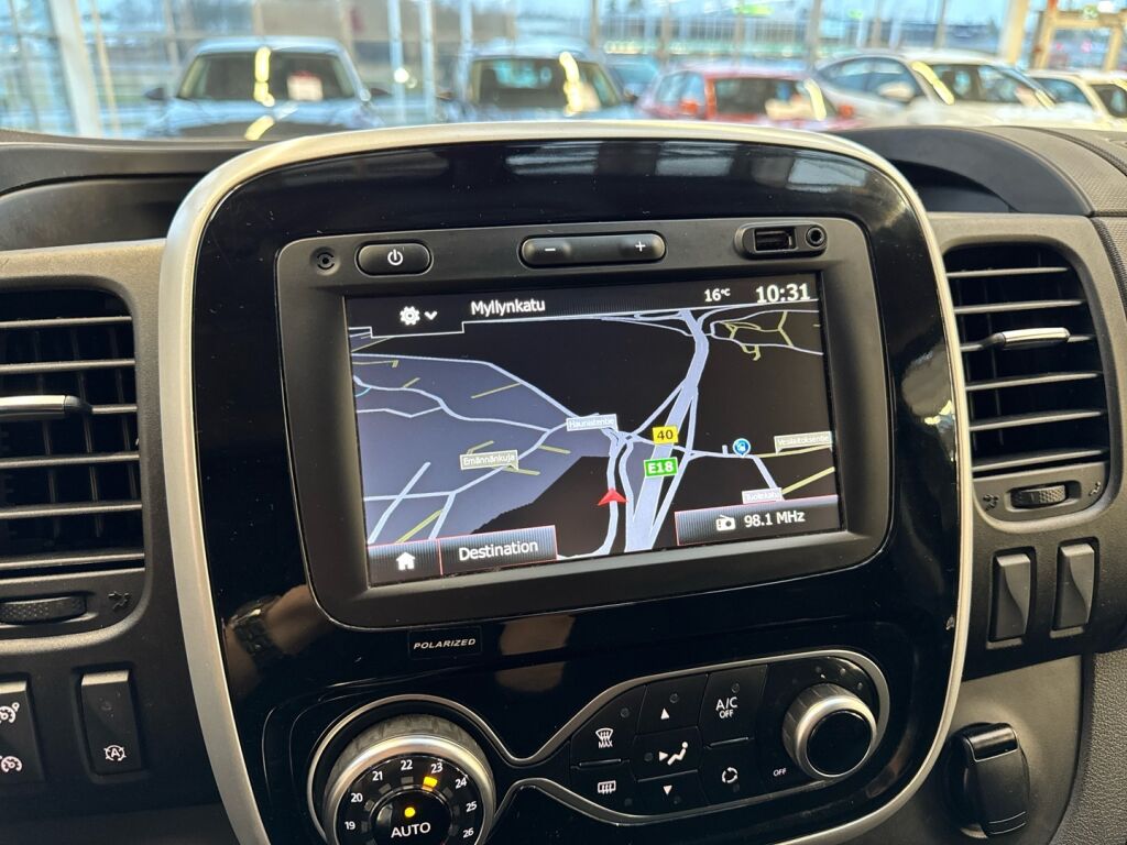 Renault Trafic 2020 Musta