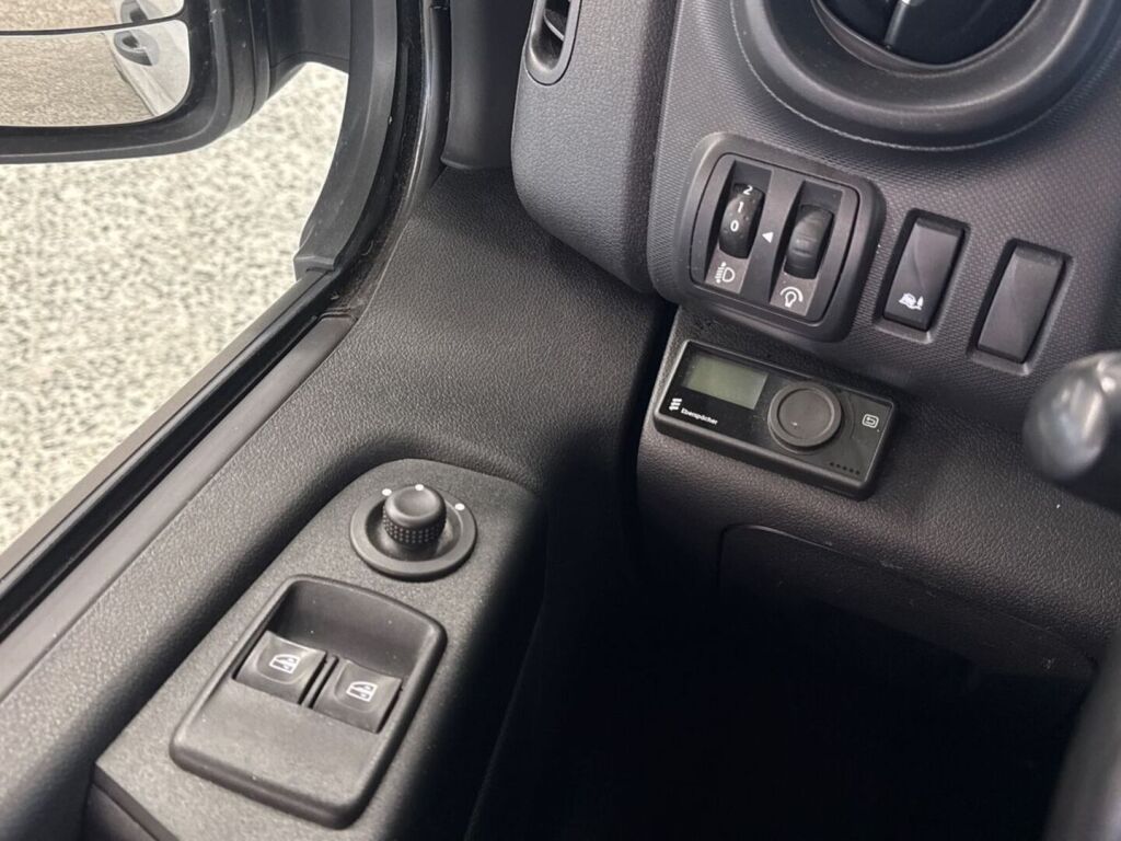 Renault Trafic 2020 Valkoinen