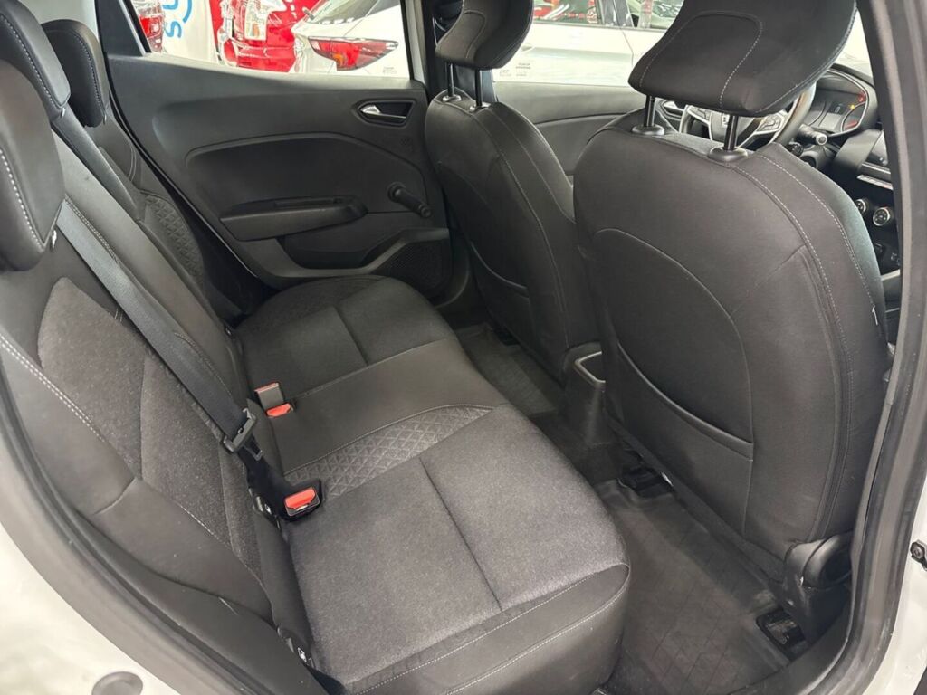 Renault Clio 2020 Valkoinen
