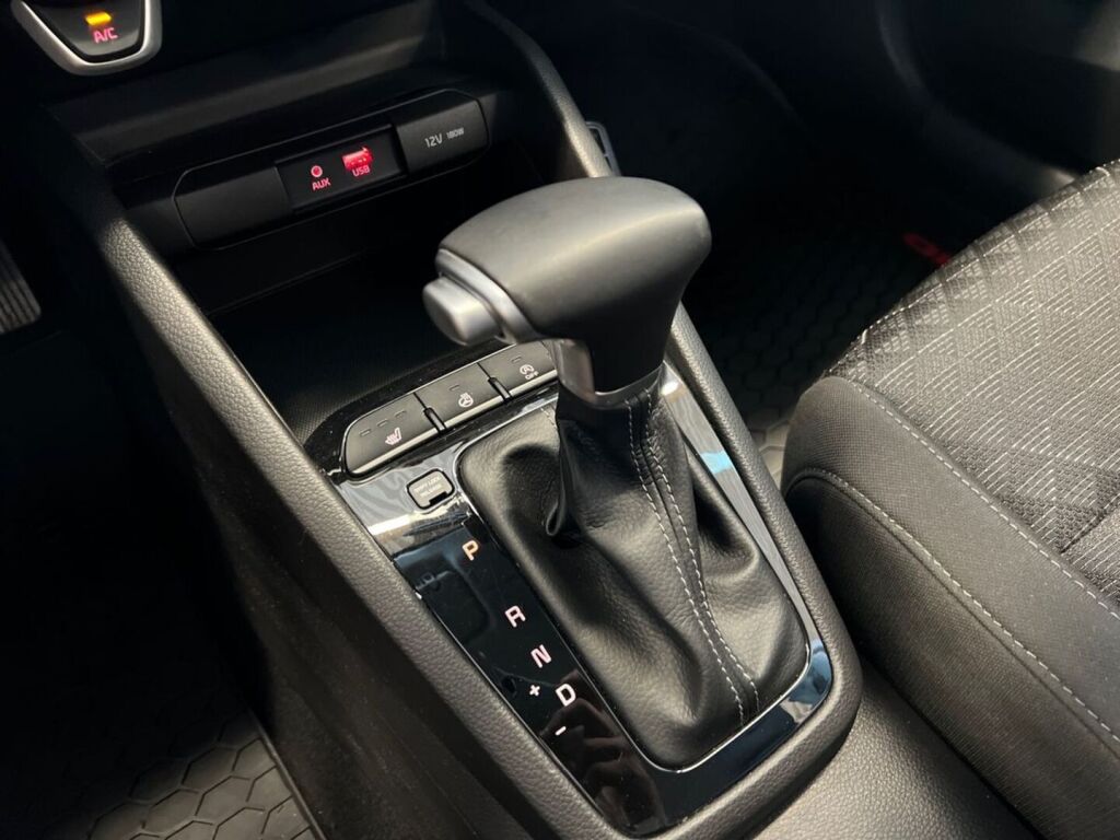 Kia Rio 2020 Hopea