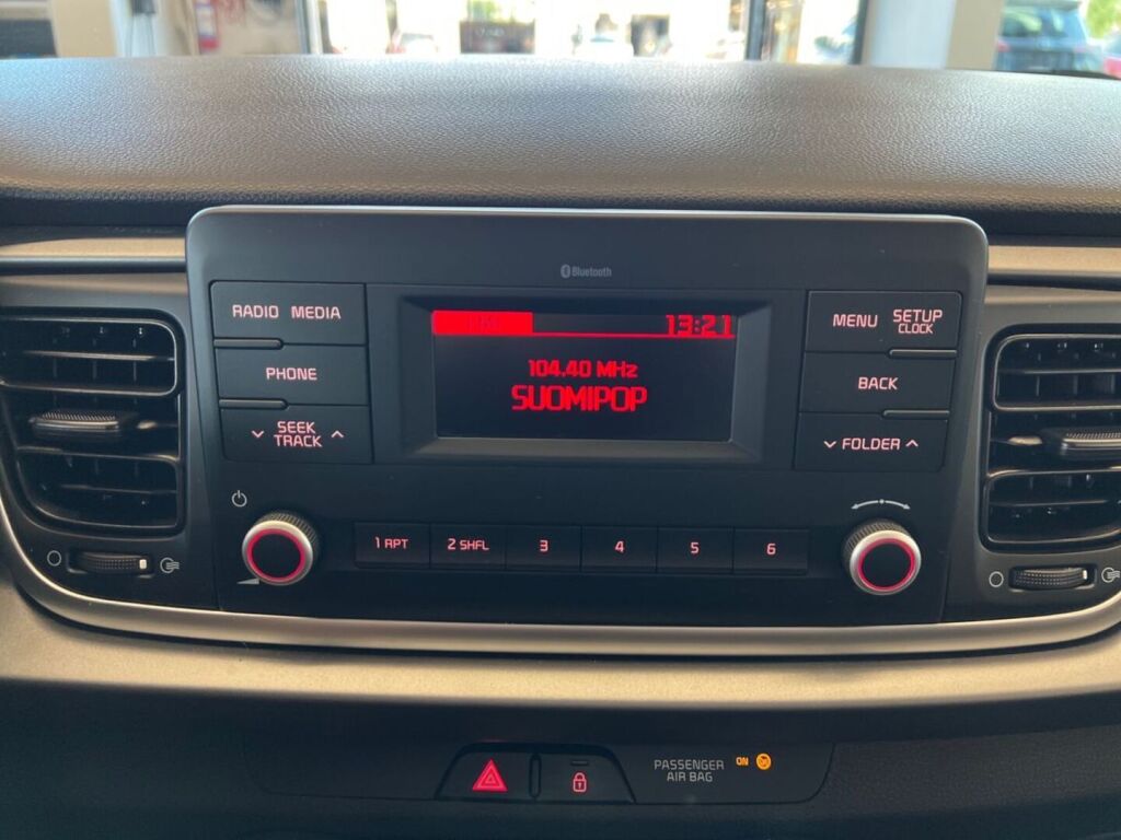 Kia Rio 2020 Hopea