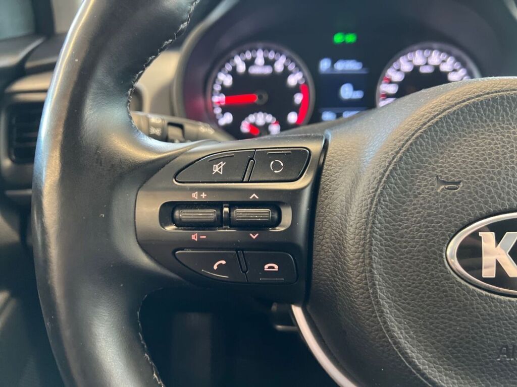 Kia Rio 2020 Hopea