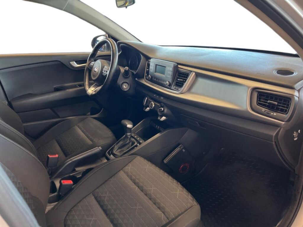 Kia Rio 2020 Hopea