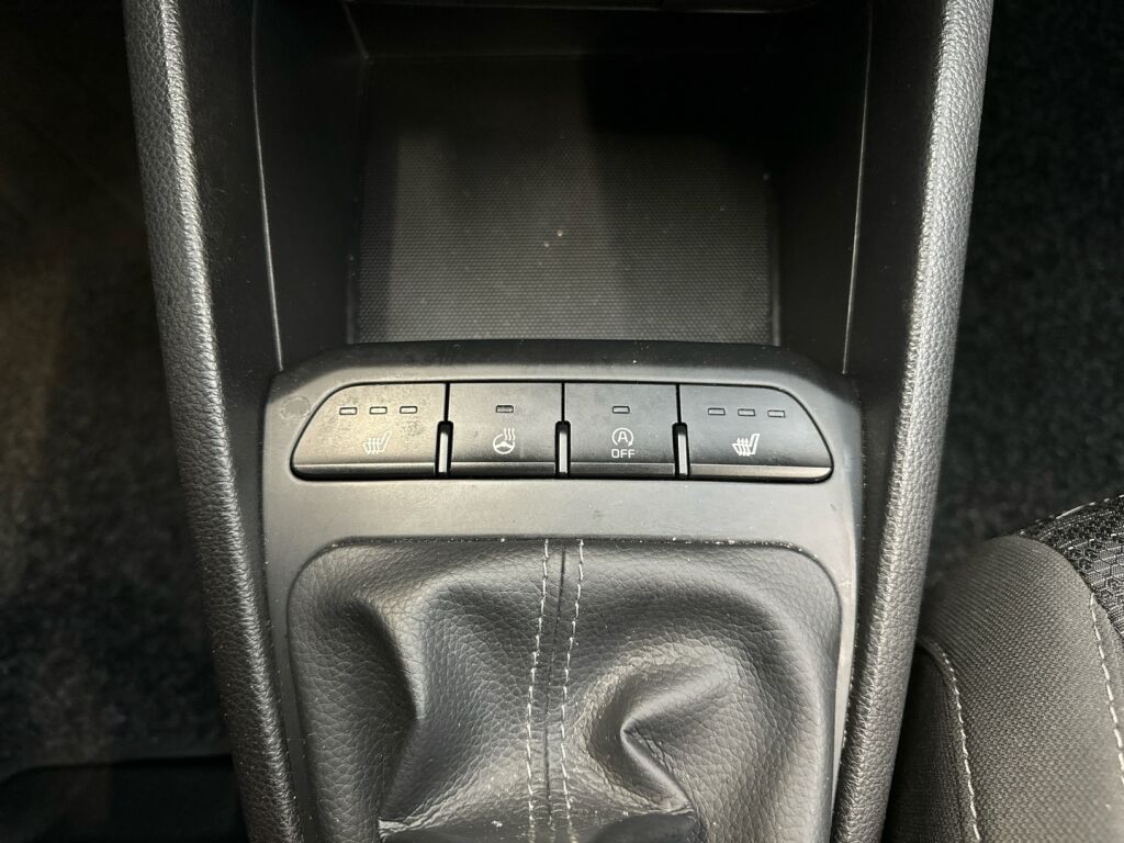 Kia Rio 2020 Sininen