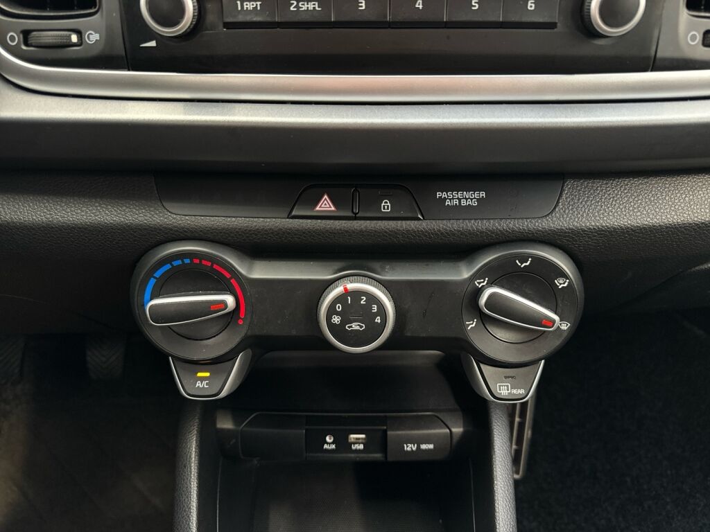 Kia Rio 2020 Sininen