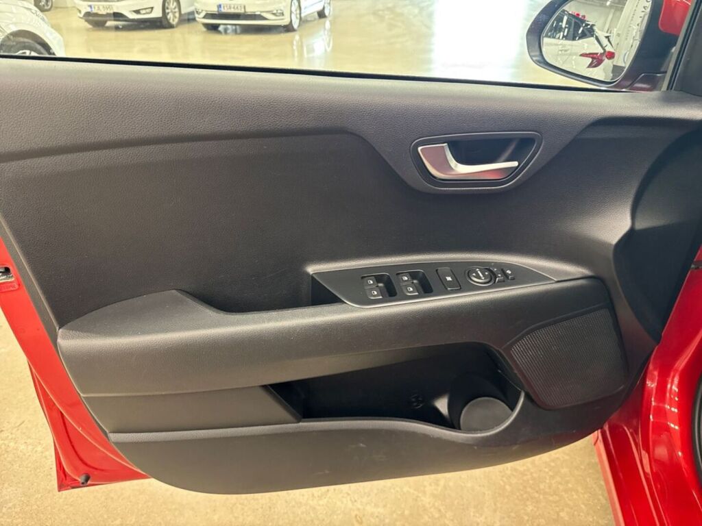 Kia Rio 2020 Punainen