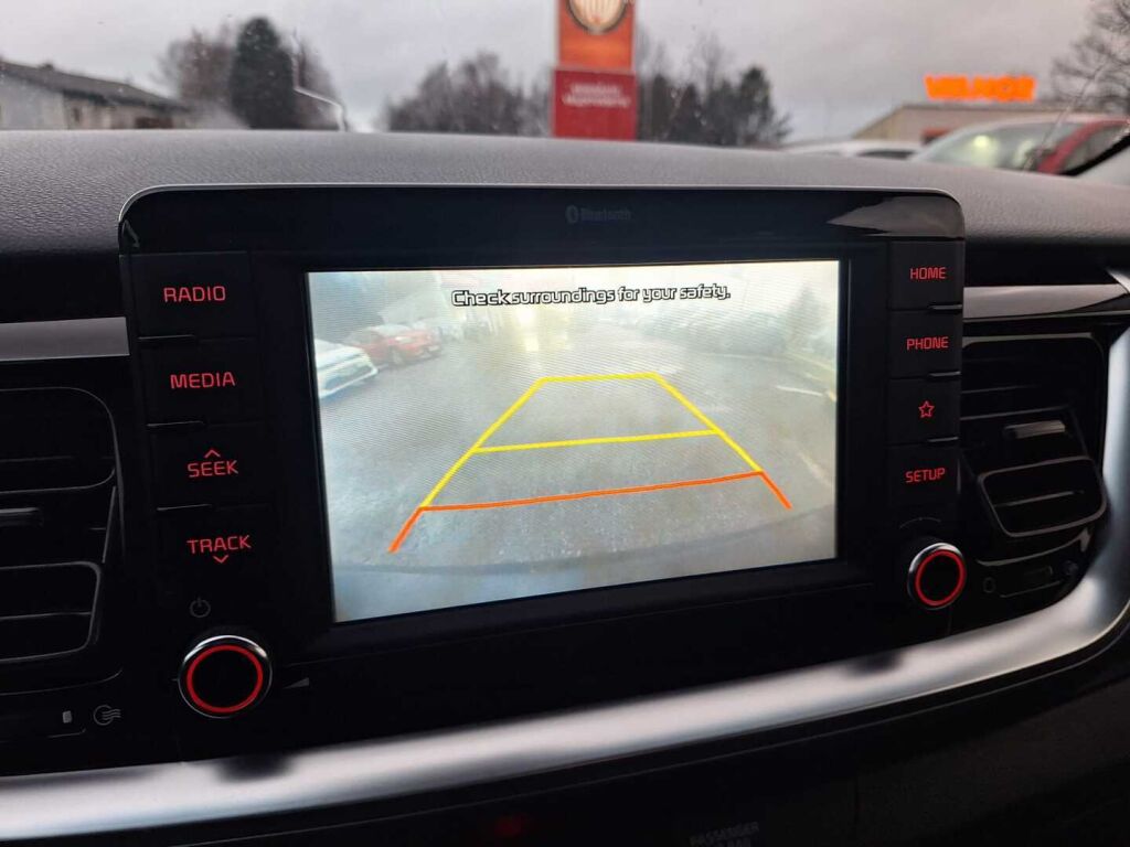 Kia Stonic 2020 Punainen