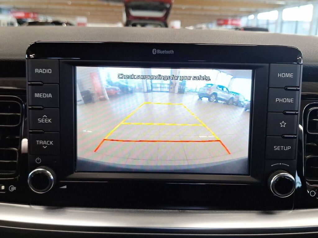 Kia Stonic 2020 Musta