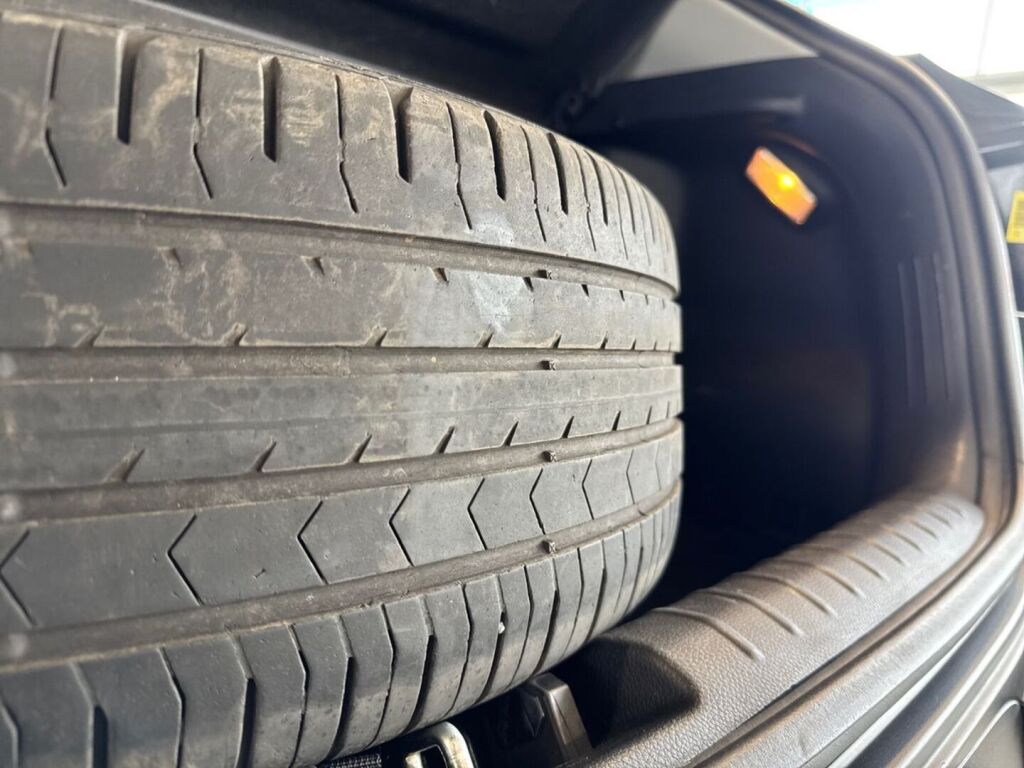 Kia Stonic 2020 Harmaa