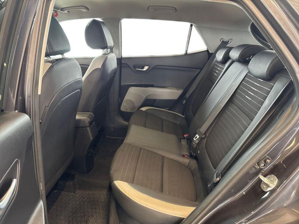 Kia Stonic 2020 Harmaa