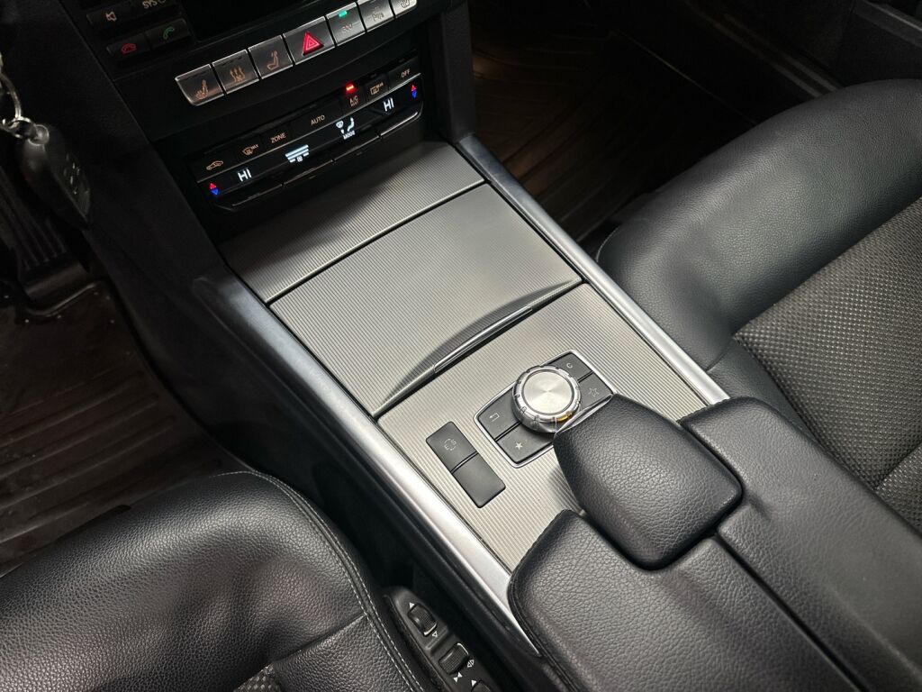 Mercedes-Benz E 2013 Musta