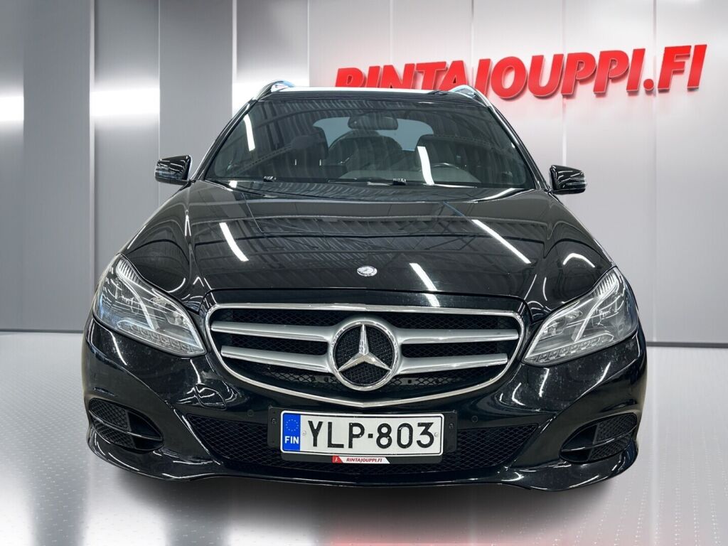 Mercedes-Benz E 2013 Musta