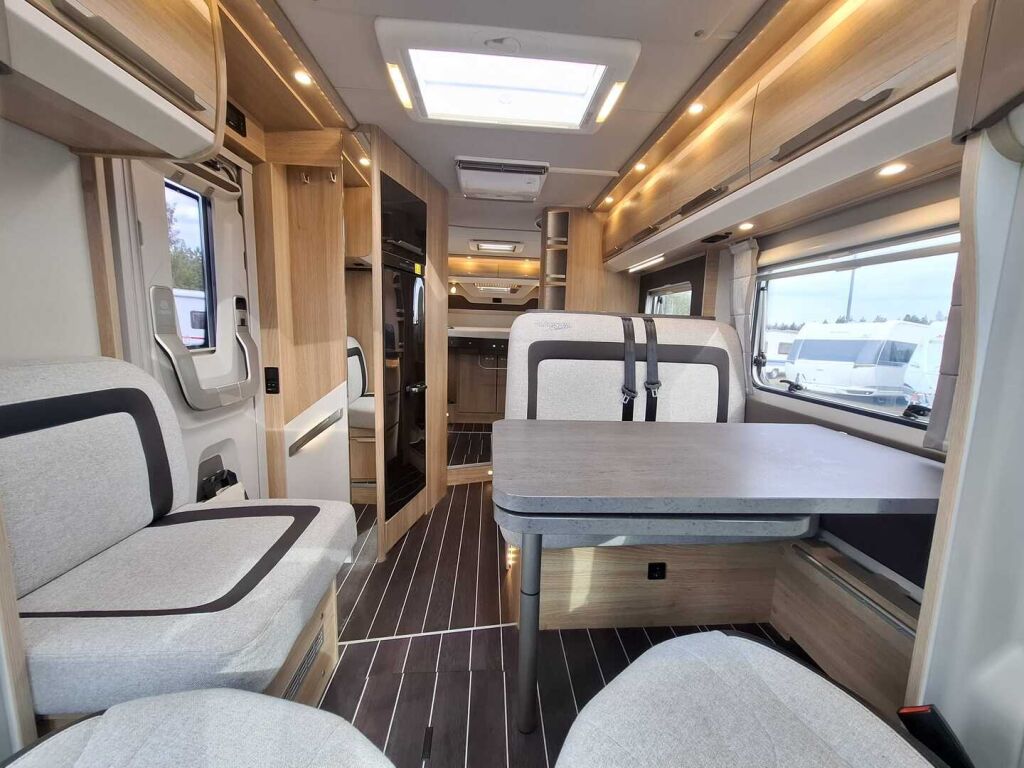 Knaus Sky TI 700 MX Platinum Selection 2020 Valkoinen