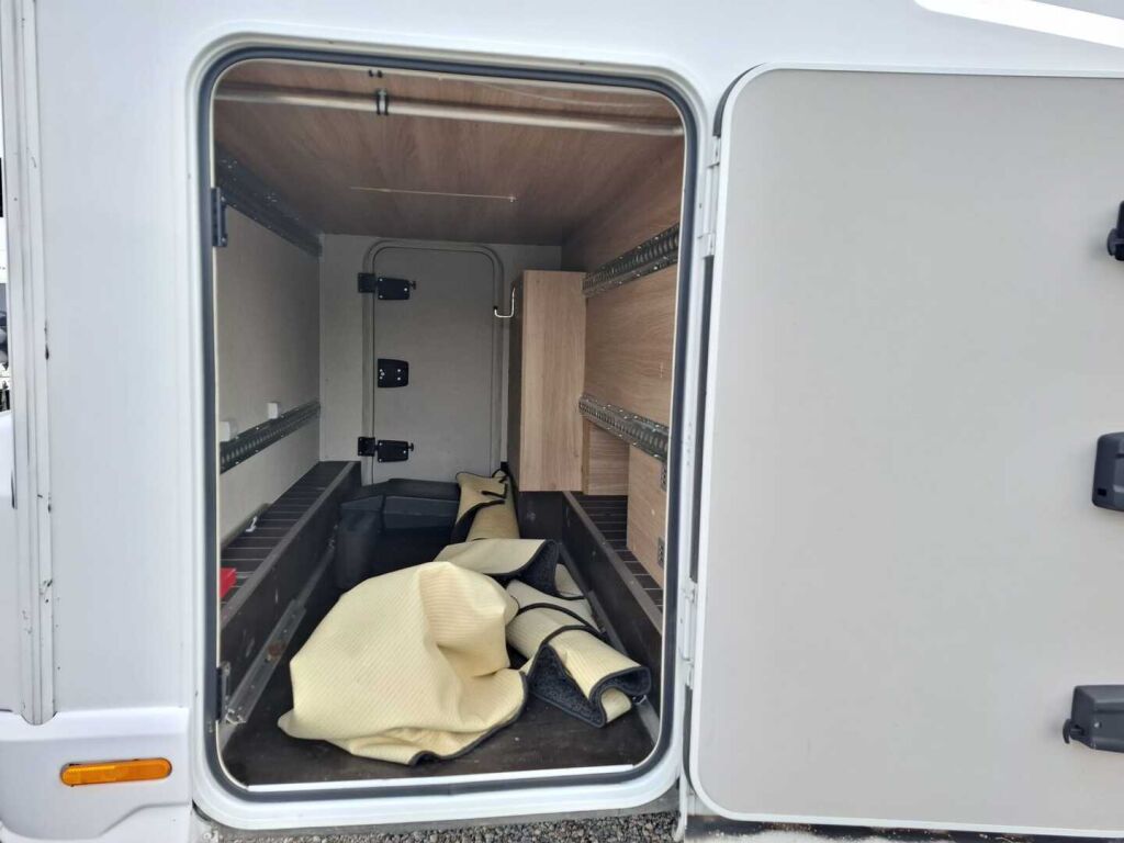 Knaus Sky TI 700 MX Platinum Selection 2020 Valkoinen