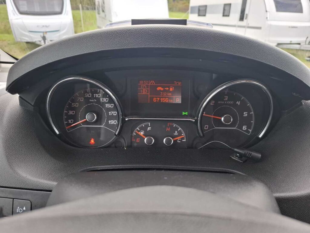 Knaus Sky TI 700 MX Platinum Selection 2020 Valkoinen