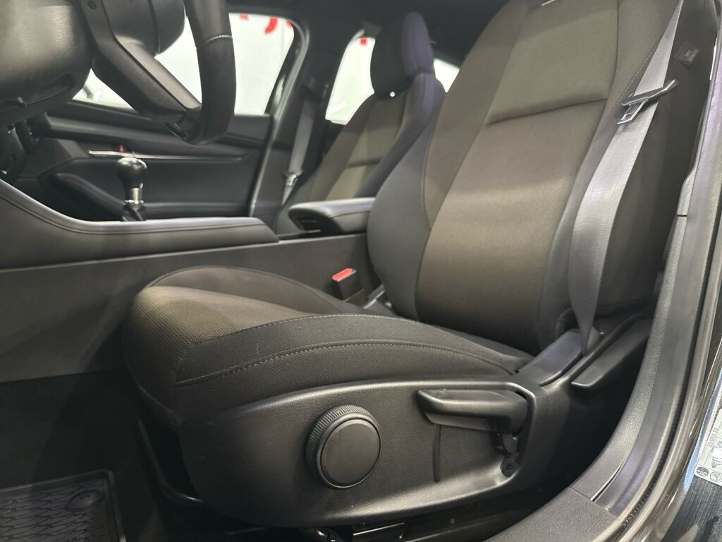 Mazda Mazda3 2020 Musta