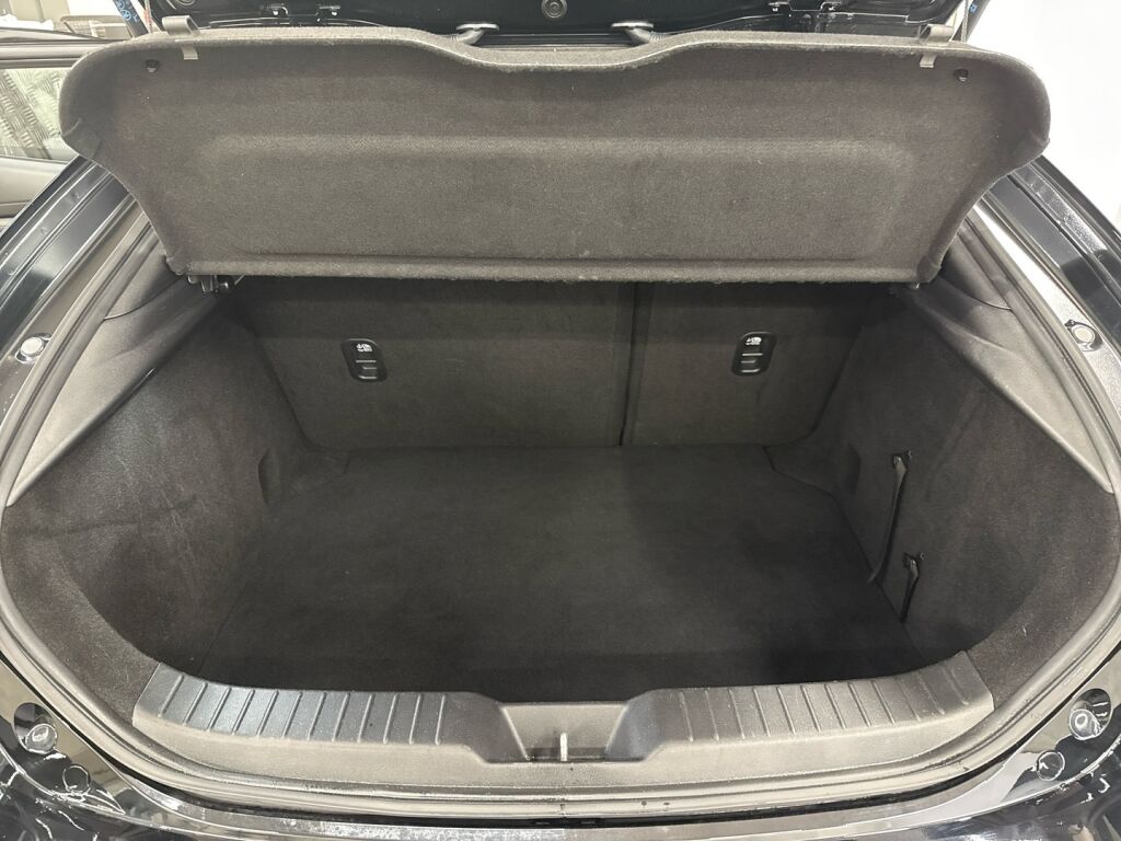 Mazda Mazda3 2020 Musta