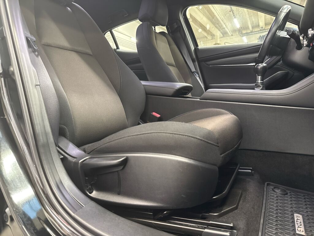 Mazda Mazda3 2020 Musta