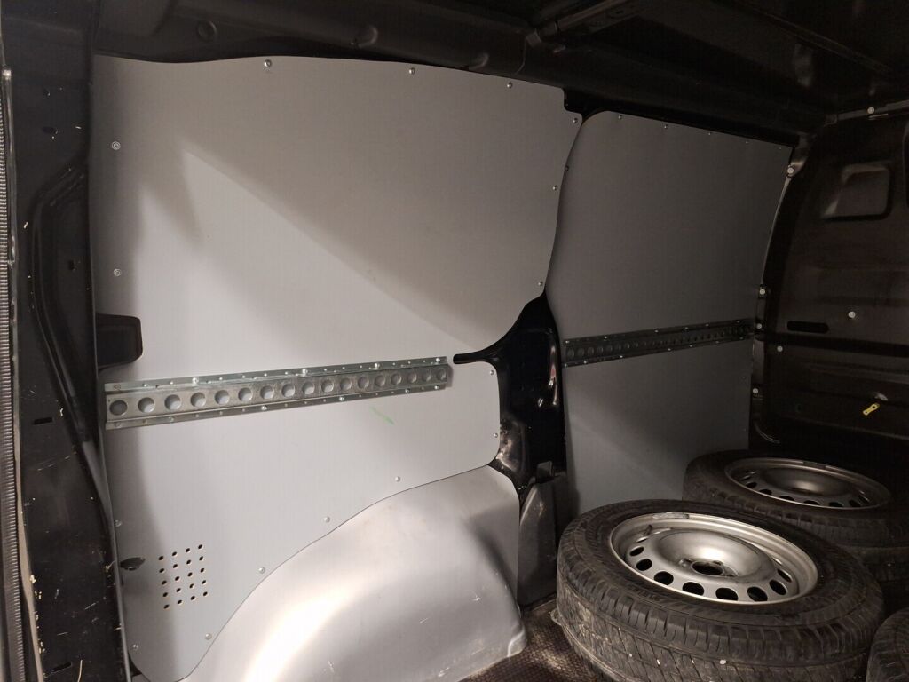 Opel Vivaro 2020 Musta