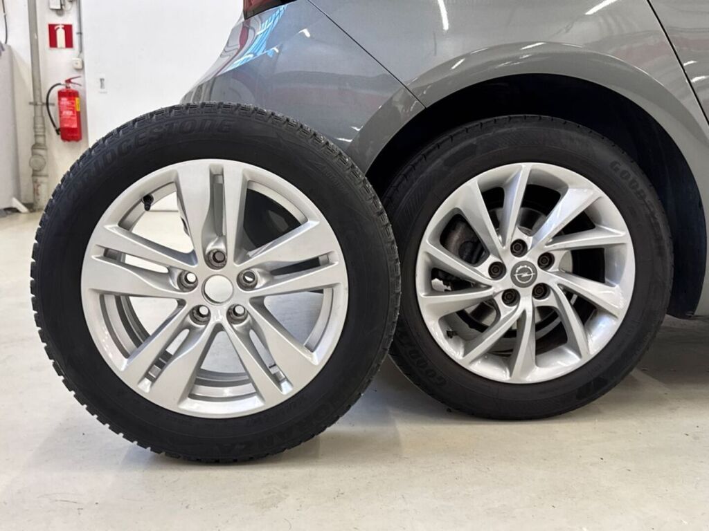 Opel Astra 2020 Harmaa