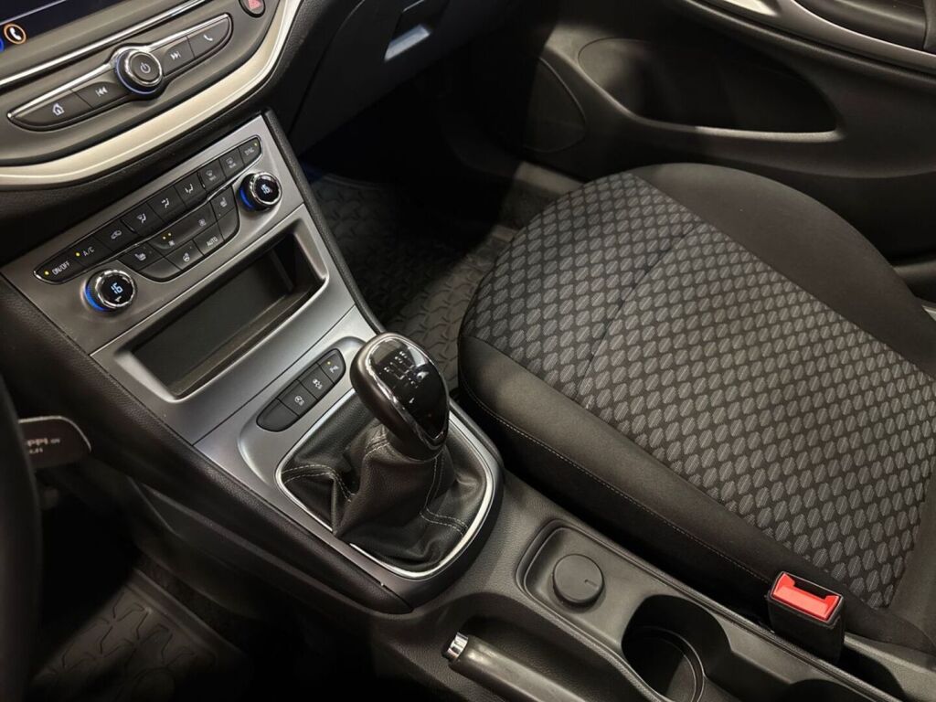 Opel Astra 2020 Harmaa