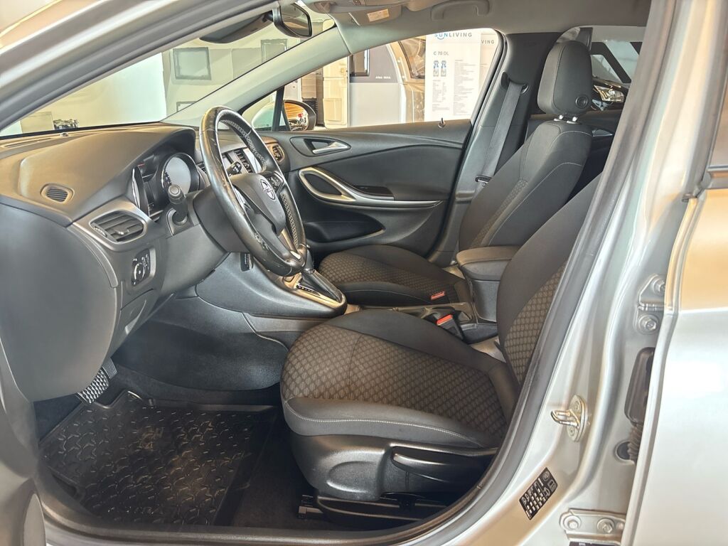 Opel Astra 2020 Hopea
