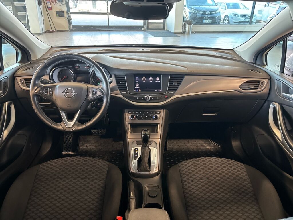 Opel Astra 2020 Hopea
