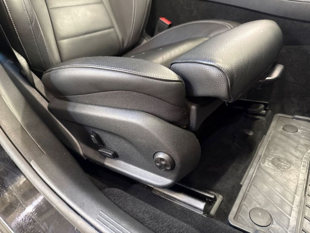 Mercedes-Benz E 2016 Musta