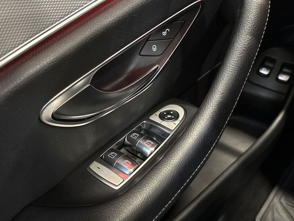 Mercedes-Benz E 2016 Musta