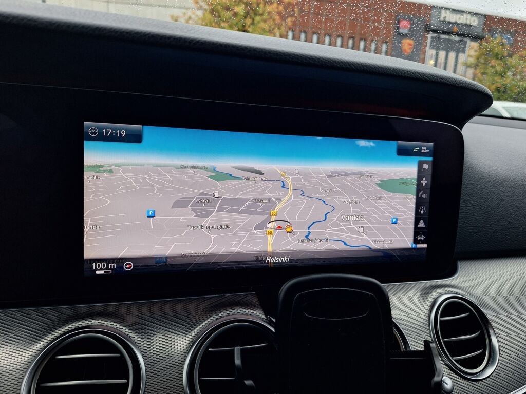 Mercedes-Benz E 2016 Musta