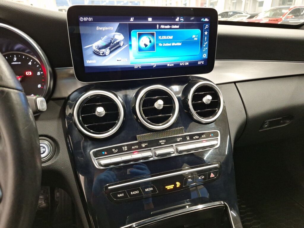 Mercedes-Benz C 2020 Musta