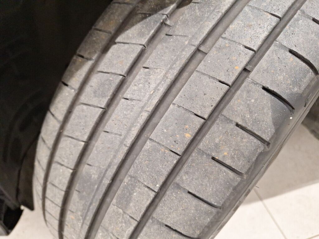 Mercedes-Benz C 2020 Musta