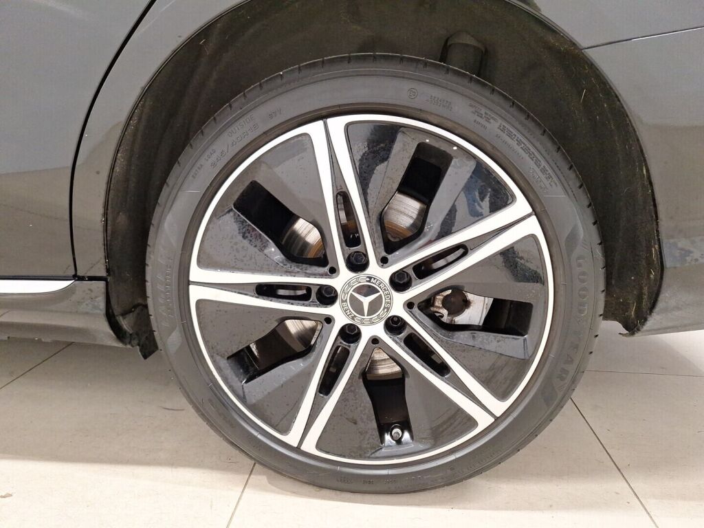 Mercedes-Benz C 2020 Musta