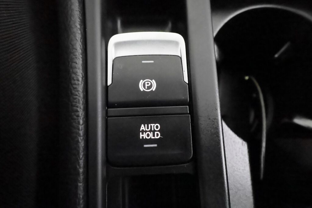 Volkswagen Golf 2016 Valkoinen