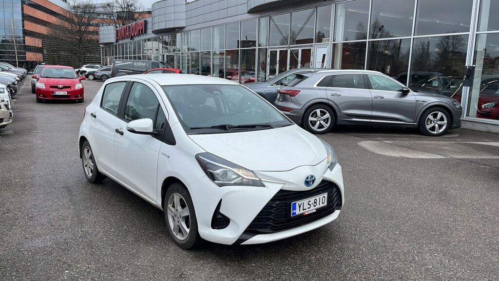 Toyota Yaris 2020 Valkoinen