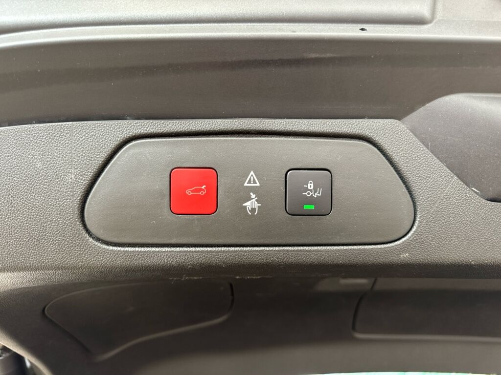 Opel Grandland X 2020 Musta