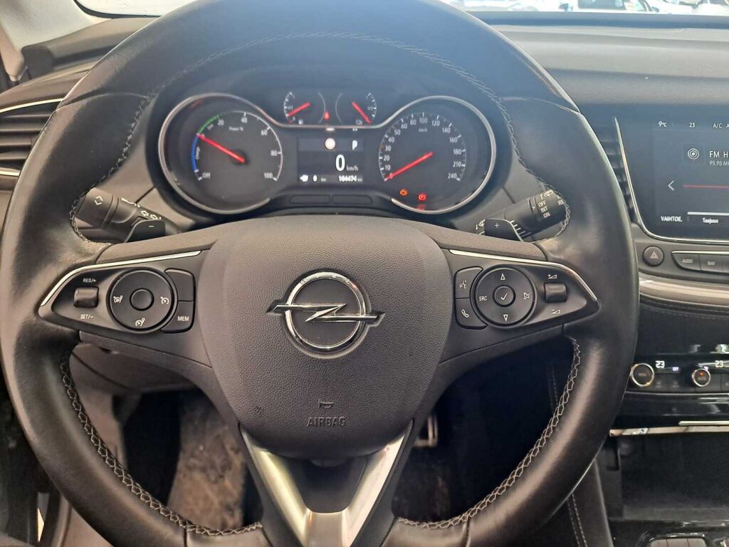 Opel Grandland X 2020 Musta