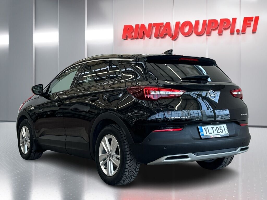 Opel Grandland X 2020 Musta