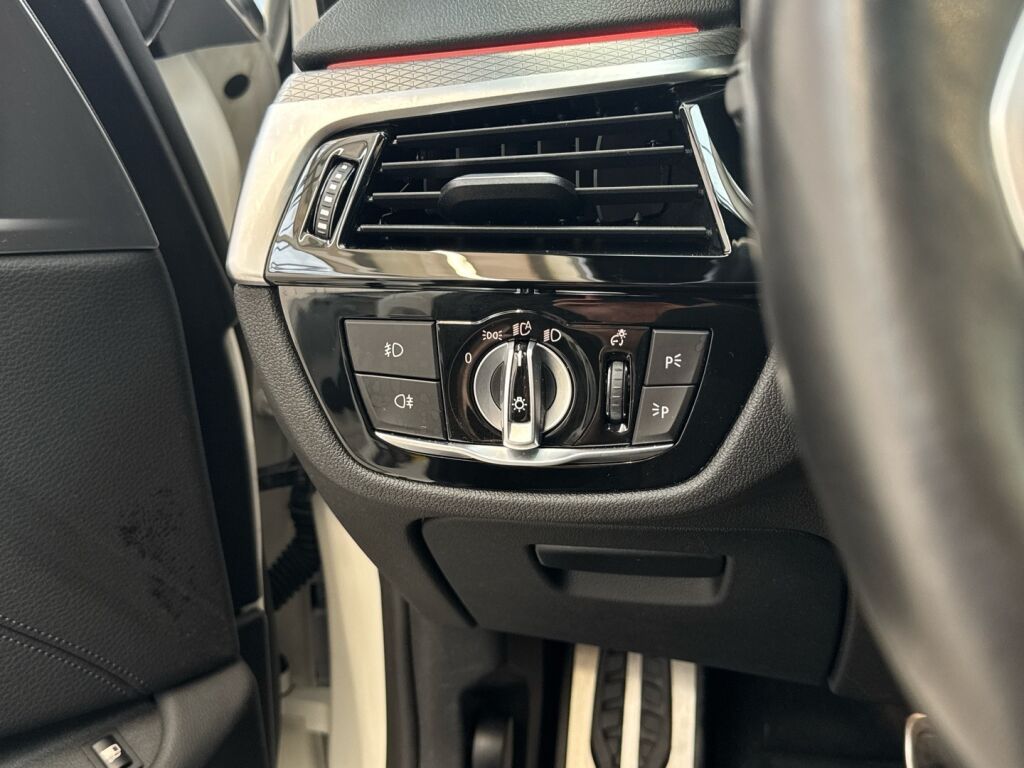 BMW 530 2020 Valkoinen