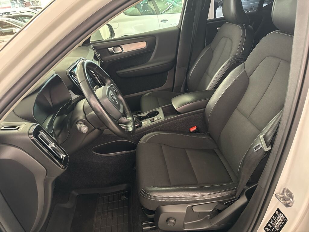 Volvo XC40 2020 Valkoinen