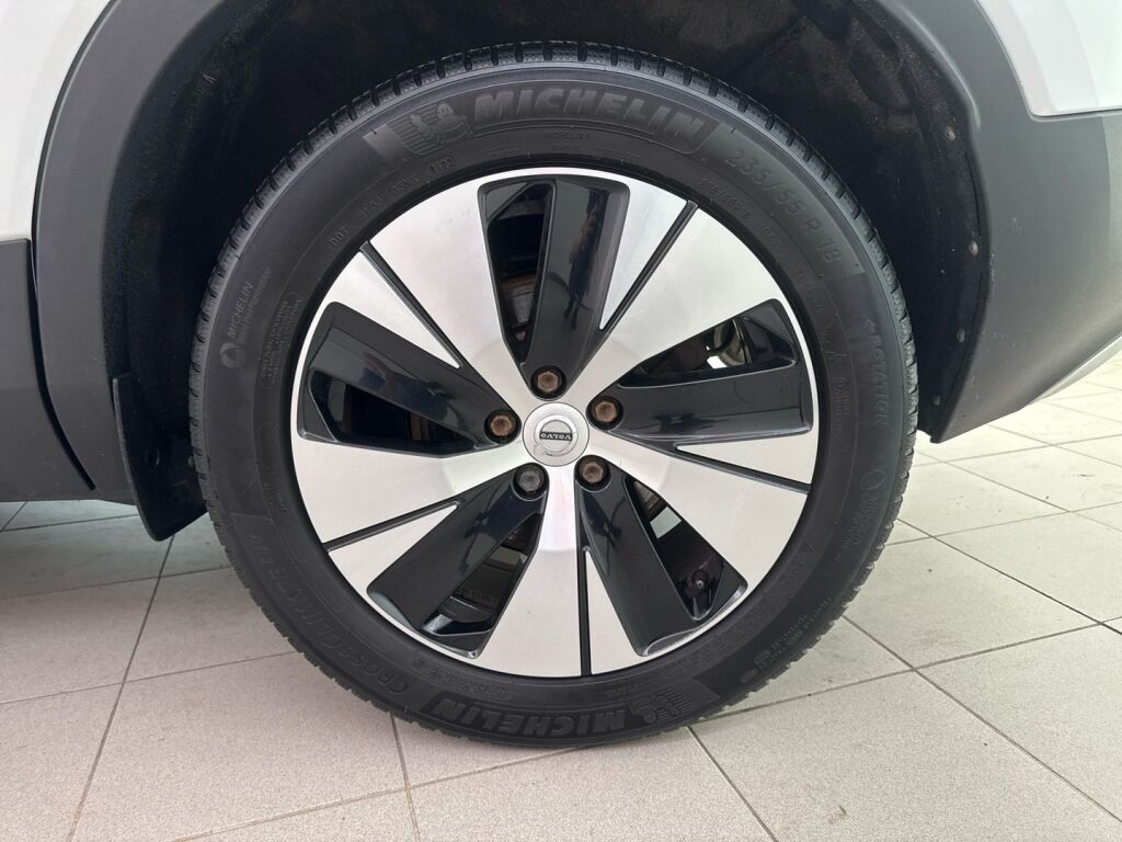 Volvo XC40 2020 Valkoinen